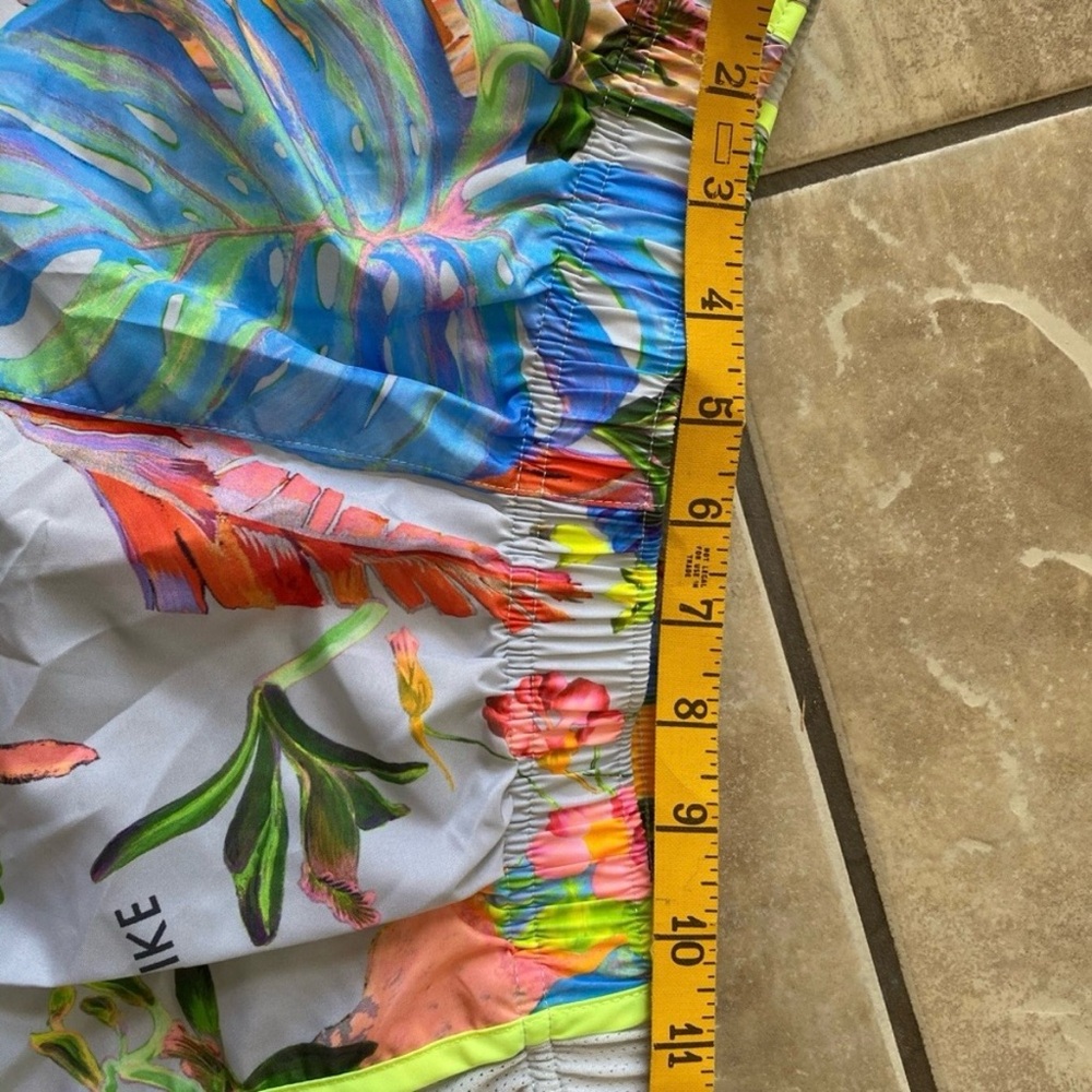 Nike Women’s Tropical Floral Athletic Shorts with Neon Yellow Trim - Picture 6 of 7